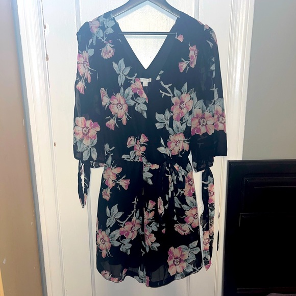 New York & Company Pants - CLOSET CLEAR OUT!🎉 NWT NY&CO Black Floral Romper